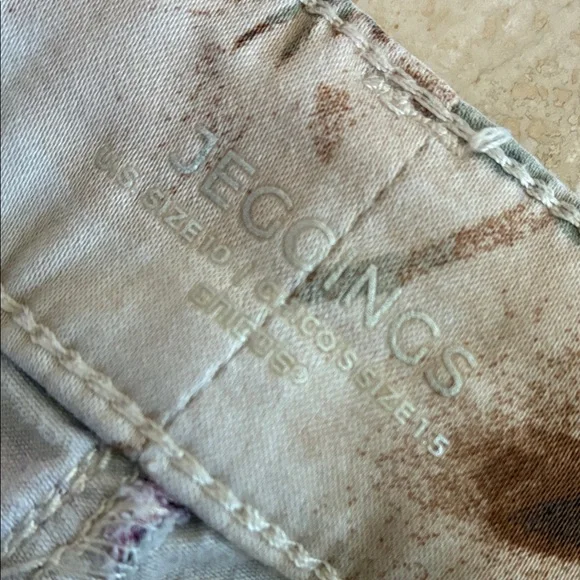 CHICO'S Floral Print Jeans, 1.5 (US 10). - Picture 9 of 17